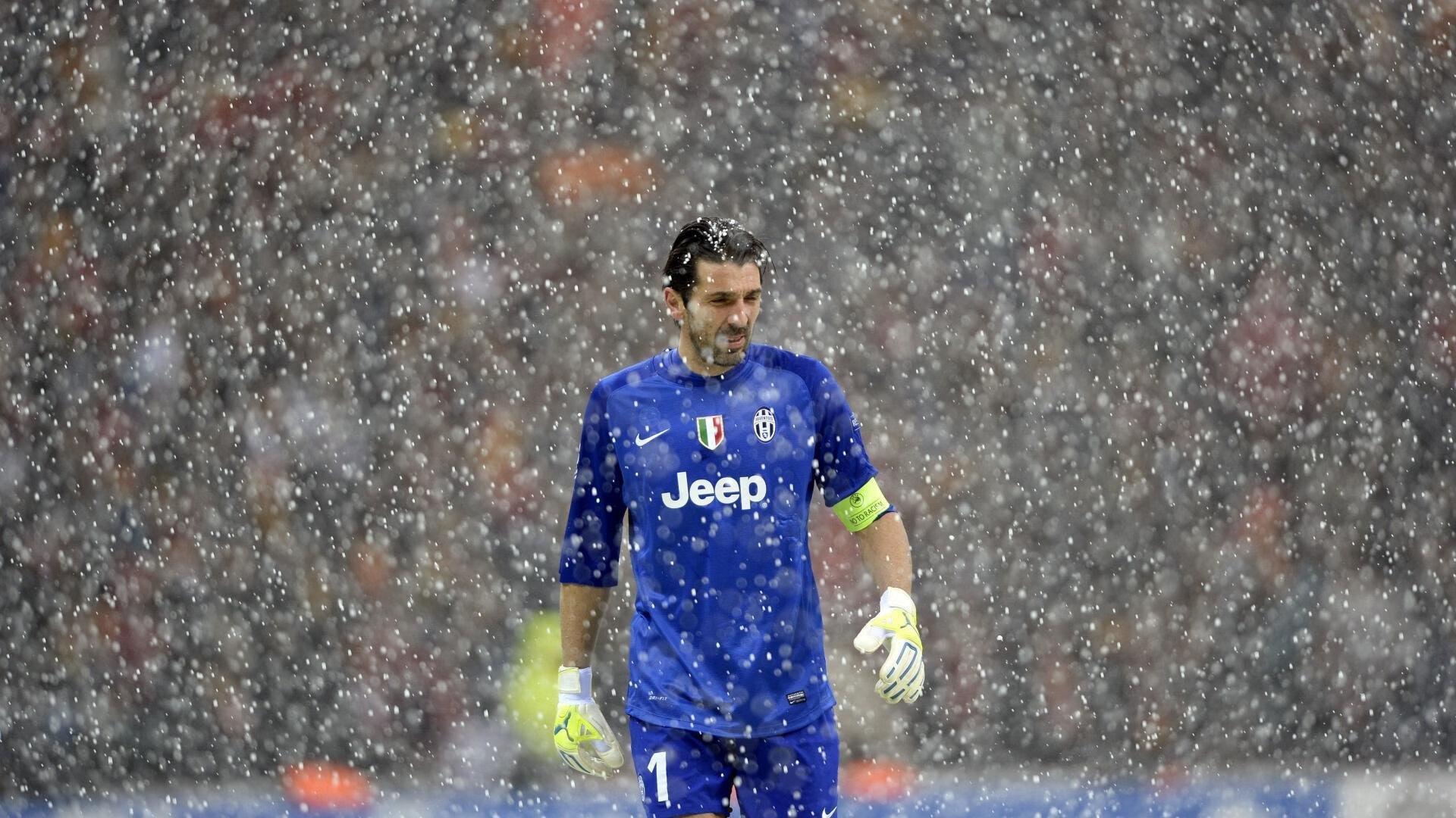 库里狂飙12记三分球 勇士主场大胜湖人