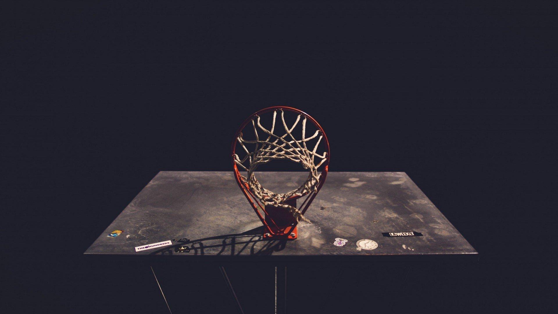 拳台硝烟散尽显温情 盖伊基恩和解之战诠释体育真谛，曼联伤病潮成唯一伤者？